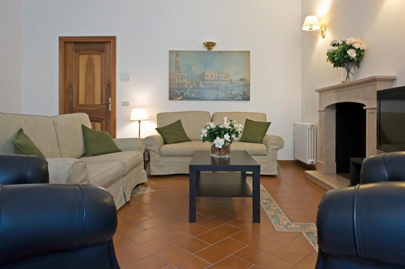 Cerva Fashion District Apartment Milan Extérieur photo